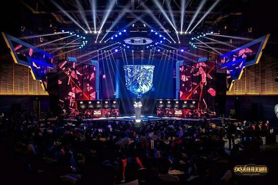 顶尖选手交 顶尖选手交