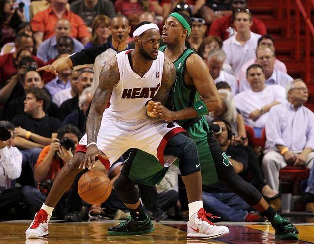 在密集赛程 在密集赛程